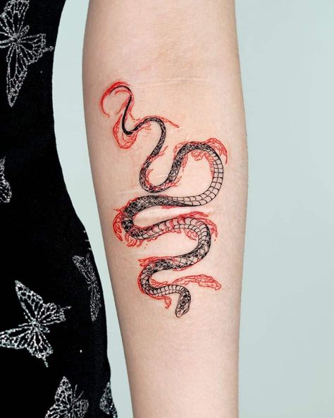 Best Snake Tattoo Designs in 2020 Cute But Cool Tattoos, Snake Tattoo Design, Hip Tattoos Women, Red Ink Tattoos, Medusa Tattoo, Sleeve Ideas, Red Tattoos, Thigh Tattoos Women, Time Tattoos