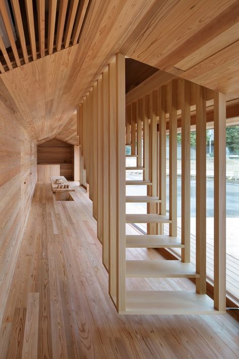 Futuristic Home, Cedar Homes, Wood Architecture, Japanese Architect, Baroque Architecture, Japanese Architecture, Design Del Prodotto, Staircase Design, Stairs Design