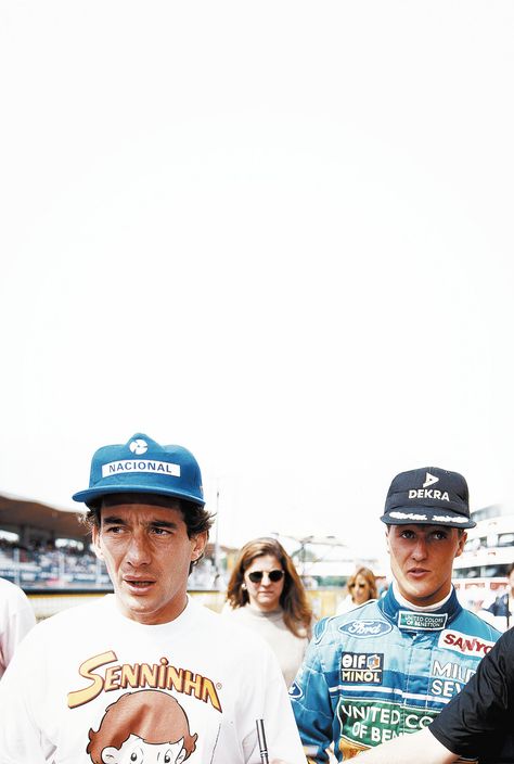 Aryton Senna, Sporting Legends, F1 Motorsport, Formula 1 Car Racing, Car Vintage, Racing Helmets, Formula Racing, Retro Sport, Sport Automobile