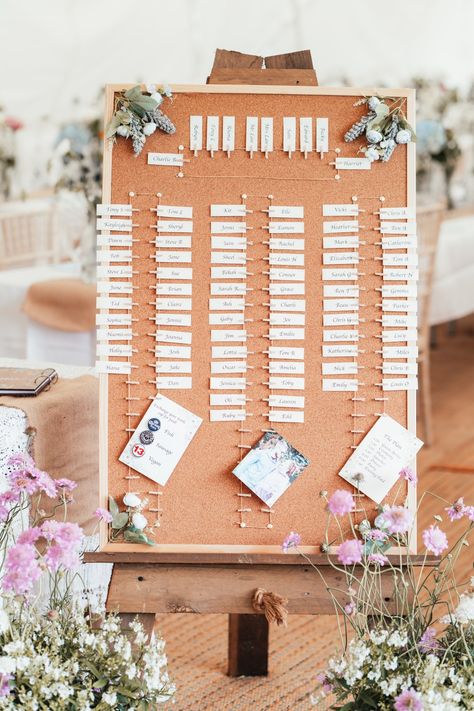 A DIY seating plan. Simple, beautiful and effective #wedding #DIYwedding Banquet Seating Plan Wedding, Homemade Seating Chart, Diy Find Your Seat Wedding Sign, Diy Seating Plan, Diy Table Plan, Diy Wedding Table Seating Chart, Wedding Sitting Plan, Diy Seating Chart Wedding, Wedding Seating Arrangement