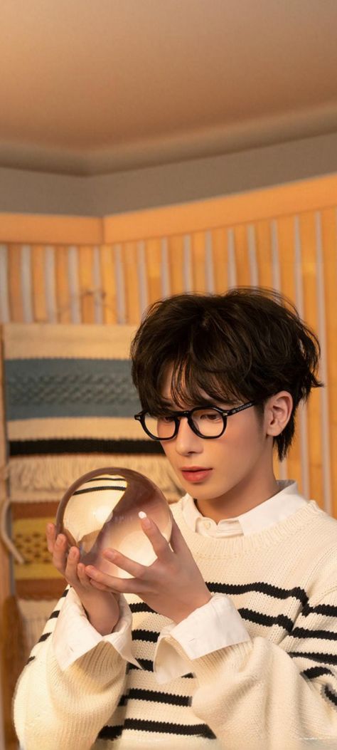 Txt Wallpaper Taehyun, Taehyun Wallpapers Txt, Taehyun Lockscreen, Taehyun Wallpapers, Kang Taehyun Wallpaper, Terry Txt, Taehyun Photocard, Txt Taehyun Wallpaper, Txt Wallpaper Lockscreen