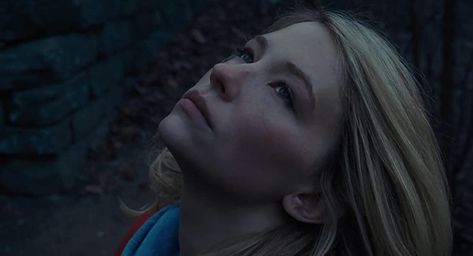 Haley Bennett The Girl On The Train, Haley Bennett, Female Character Inspiration, On The Train, The Train, Character Inspiration, Nose Ring, Gif, Train