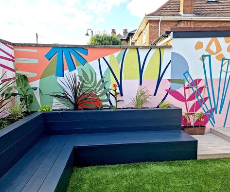 This mural, across three walls took about 3.5 days to paint. I think this section is my favourite. I arrived to a nicely primed wall, as… | Instagram Fence Paint Colours, Exterior Murals, Hallway Paint, Sweet Home Style, Architectural Plants, Garden Mural, Bright Wallpaper, Door Murals, Modern Botanical