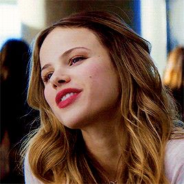 Teen Face Claims, Faceclaim Gif Female, Halston Sage Gif, Halston Sage, Blonde Face Claim Gif, Blonde Hair Face Claim Gif, Teenage Female Faceclaims Gif, Blond Actress Gif, Cheryl Blossom Riverdale