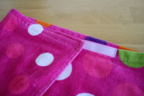 DIY Beach Towel Cover up. Another learn to sew project for the sewing machine. Beach Towel Wrap, Beach Bag Diy, Diy Beach Towel, Sprinkler Party, Diy Beach Cover Up, Hooded Towels For Kids Diy, Diy Hooded Towel Kids, Hooded Beach Towels For Kids Diy, Beach Products