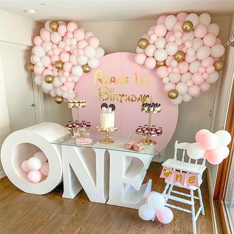 Minnie Mouse Birthday Theme, Minnie Mouse Party Decorations, Minnie Mouse Theme Party, Minnie Mouse Birthday Party Decorations, Minnie Mouse First Birthday, Minnie Mouse Birthday Decorations, 1st Birthday Girl Decorations, Themed 1st Birthday, Idee Babyshower