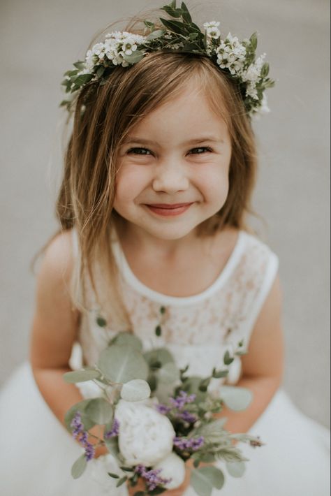 Boho Flower Girl, Flower Girl Bouquet, Boho Flower Crown, Girl With Flowers, Casablanca Bridal, Flowers In Her Hair, Flower Girl Crown, Wedding Flower Girl, Bridal Photography