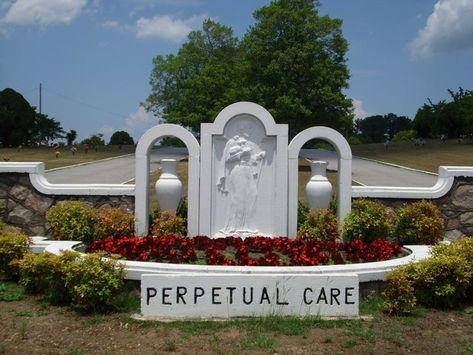 4 Single Grave Spaces for Sale $800ea! Crescent Hill Memorial Gardens Columbia, SC Section A The Cemetery Exchange 22-1108-4 Memorial Park Design, Memorial Gardens, Columbia Sc, Memorial Garden, Memorial Park, Parking Design, Cemetery, Property For Sale, Crescent