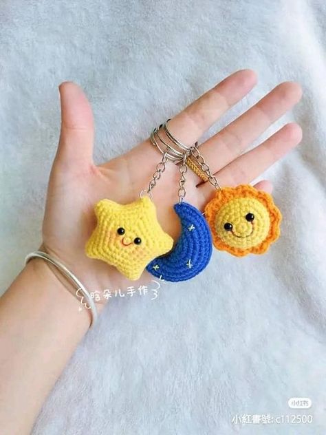 Do by Heart Sun Moon Star Crochet, Crochet Sun Amigurumi, Sun Moon Crochet, Sun Amigurumi, Crochet Sun, Work Decor, Star Crochet, Baby Twins, Crochet Fun