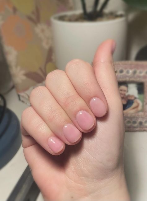 Nails Pink Clear, Short Nail Design, Aesthetic 2023, Nail Design Ideas, Girl Trends, Short Nail, School Tips, Short Nail Designs, Clean Nails