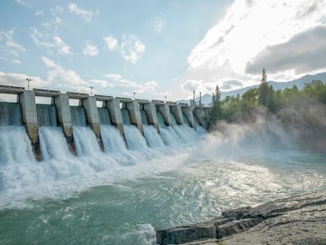 New York regulator clears $4.5B Canadian hydropower project to supply NYC (NYSEARCA:XLU) | Seeking Alpha Hydropower Energy, Dam Construction, Biomass Energy, Hydroelectric Dam, Hydroelectric Power, San Diego Houses, Moving Water, Energy Industry, Free State