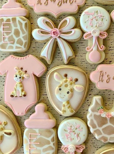 Baby Shower Cookies Decorated, Safari Baby Shower Girl, Giraffe Baby Shower Theme, Baby Shower For A Girl, Safari Baby Shower Cake, Safari Baby Shower Boy, Cowgirl Baby Showers, Animal Baby Shower Theme