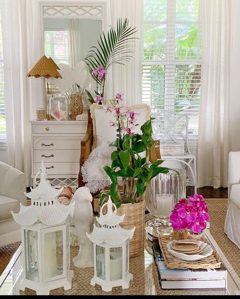 Tropical Glam Decor, Beach Inspired Bedroom, Palm Beach Decor, Tropical Glam, Palm Beach Regency, Console Table Styling, Colonial Decor, Inspiring Spaces, Tropical Decor