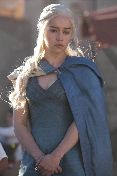 British actress Emilia Clarke plays Daenerys Targaryen on the HBO medieval-fantasy series. Khaleesi Daenerys Costume, Daenerys Targaryen Dress, Daenerys Targaryen Costume, Emilia Clarke Daenerys Targaryen, Late Night Movies, Game Of Throne Daenerys, Fire And Blood, Photo Games, Gra O Tron