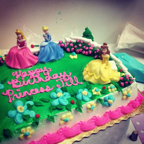 Buttercream Disney princess sheet cake Disney Princess Birthday Cakes, Sheet Cake Designs, Nursing Cake, Whiskey Cake, Disney Princess Cake, Birthday Sheet Cakes, Princess Birthday Cake, Torte Cupcake, Cake Pricing