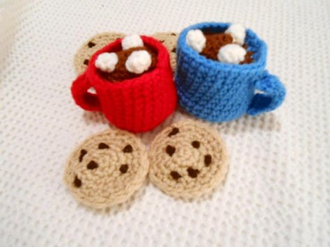 Cozy Crocheted Mug of Hot Chocolate Crocheted Food, Food Amigurumi, Mug Of Hot Chocolate, Crochet Xmas, Toy Food, Knitting Project Bag, Crochet Ornaments, Crochet Food, Holiday Crochet