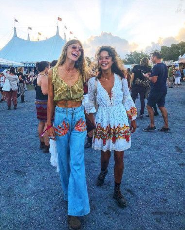 Simple Coachella Outfit, Simple Festival Outfit, Festival Outfit Uk, Uk Festival Outfit, Hippie Festival Outfit, Indie Festival, Lollapalooza Outfit, Summer Festival Fashion, Boho Festival Outfit