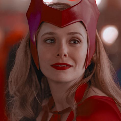 Halloween Wandavision, Elizabeth Olsen Wandavision, Wanda Maximoff Icons, Wanda Maximoff Icon, Wanda Maximoff, Elizabeth Olsen, Marvel, On Twitter, Halloween