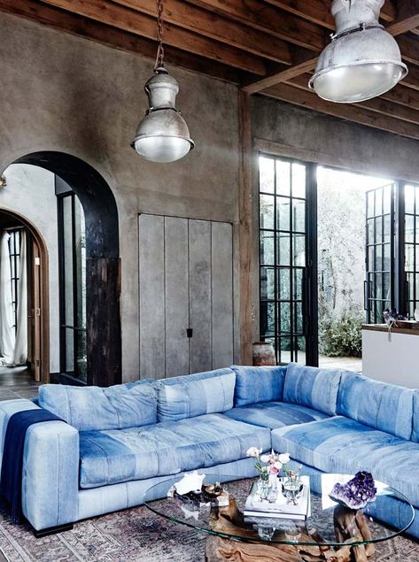 Keltainen talo rannalla Denim Couch, Denim Sofa, Denim Furniture, Old World Interiors, Loft Interior, Denim Decor, Interior Design Photos, Contemporary Interior Design, Venice Beach