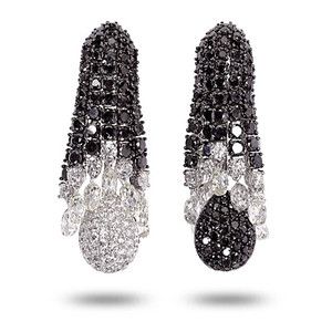 Black Diamond Jewelry, White Diamond Earrings, Black Diamond Earrings, High Fashion Jewelry, Diamonds Are Forever, High Jewellery, Fancy Diamonds, Fabulous Jewelry, Black Diamonds