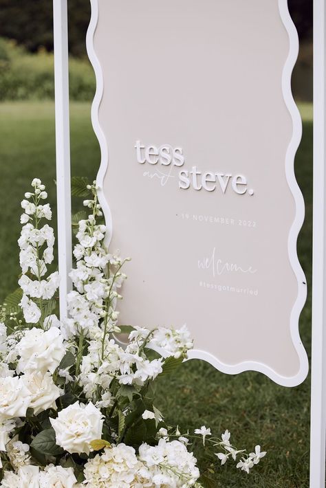 Soft Modern Wedding, Chic Wedding Signage, Wavy Signage, Wavy Wedding Signage, Wavy Wedding Sign, Garden Party Wedding Signage, Fun Wedding Welcome Sign, All White Welcome Party, Engagement Party Signage