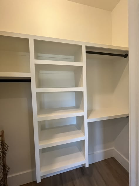 Full Wall Closet Ideas, Closet Half Shelves Half Hanging, Closet Maid Closets, Kids Walk In Closet Ideas, Small Closet Shelving Ideas, Tiny Closet Organization Ideas, Small Walkin Closet Ideas, Small Storage Room, Small Closet Remodel