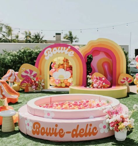 Groovy Birthday Party Ideas, Coachella Birthday Party, Coachella Party Ideas, Birthday Themes For Girls, Two Groovy Birthday Party, Two Groovy Birthday, Coachella Birthday, Groovy Birthday Party, Hippie Birthday Party