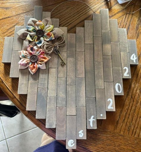 Art With Jenga Blocks, Diy Jenga Blocks Ideas Crafts, Dollar Tree Diy Crafts Decor Simple, Jenga Blocks Diy, Dollar Tree Jenga Block Crafts, Dollar Tree Wood Crafts Diy, Diy Jenga Blocks Ideas, Jenga Block Crafts, Jenga Crafts