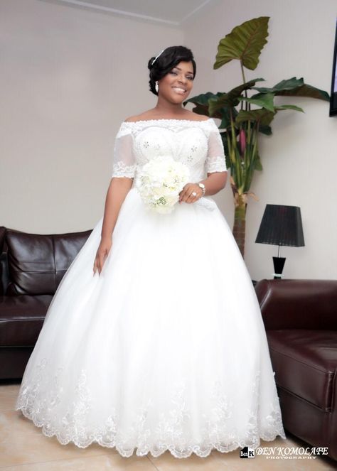 2016 Vintage Beaded White Lace Plus Size Ball Gown African Wedding Dresses With Illusion Short Sleeve Jacket Sequin Tulle Bridal Gowns Wedding Dress With Lace Wedding Dresses Designer From Flodo, $175.26| Dhgate.Com Half Sleeve Wedding Dress, Plus Size Ball Gown, African Luxury, Plus Size Wedding Gowns, African Wedding Dress, 2016 Wedding Dresses, Trendy Wedding Dresses, Sleeve Wedding Dress, Beaded Wedding