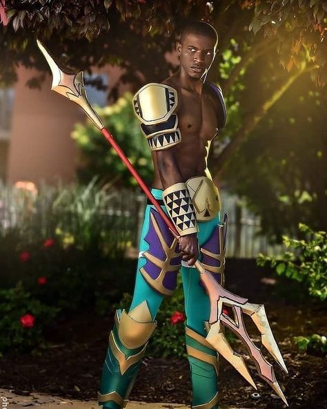 Men Cosplay Ideas, Aquaman Cosplay, Black Cosplayers, Cosplay Costumes For Men, Men Cosplay, Superhero Cosplay, Dc Cosplay, Larp Costume, Male Cosplay