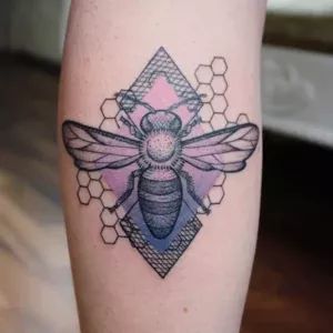 Bee And Comb Tattoo, Honeycomb Tattoo Design, Bee And Honeycomb Tattoo, Honeycomb Tattoo Sleeve, Chest Neck Tattoo, Throat Tattoos, Tattoo Pet, Queen Bee Tattoo, Hexagon Tattoo