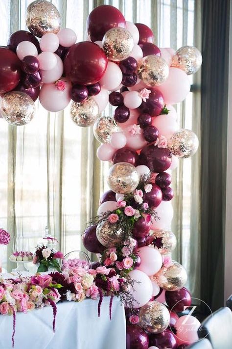 Wedding balloon installation - Photography: Z by Zahrah Balloons And Flowers, Blush Decor, Balloon Installation, Wedding Balloons, Gold Baby, Balloon Arch, Balloon Garland, 21st Birthday, Party Balloons