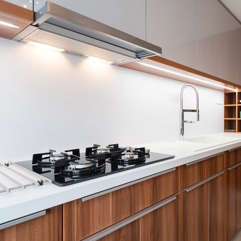 Kitchen under cabinet lighting