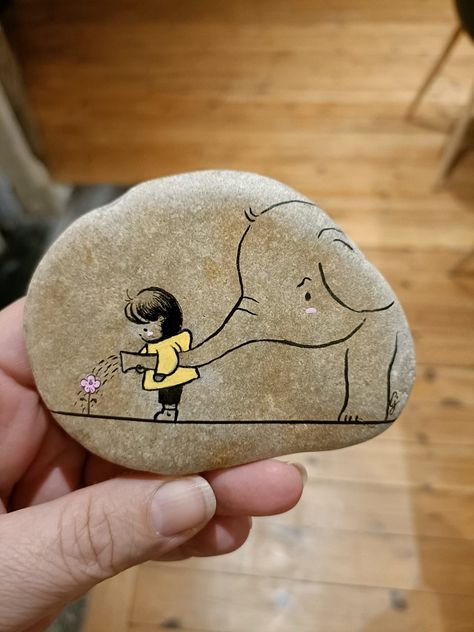 Diy Rock Art, Stone Art Painting, Painted Rocks Craft, Painted Rocks Diy, Rock Painting Patterns, Rock Painting Designs, Stone Crafts, Rock Painting Art, Garden Art Sculptures