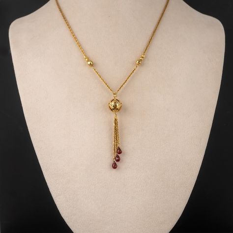 I’ve added this pre-owned 9ct gold tassel necklace to the website. Featuring a detailed gold ball and three graduated briolette garnet-tassels, this 16.5-inch necklace weighs 5.8 grams and is in very good condition. Priced at £285, offers welcome! #GoldJewellery #tassels #tasselpendant #lariatnecklace #secondhandfashion Gold Tassel Necklace, Golden Jewelry, Lariat Necklace, Tassel Necklace, Garnet, Gold Jewelry, Tassels, Pendant, Gold