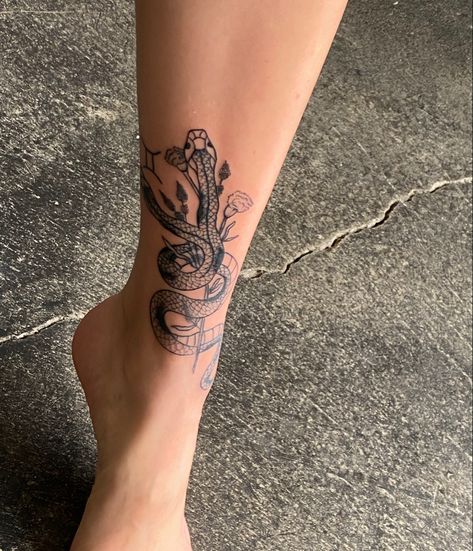 Snake Tattoo Ankle, Gemini Snake Tattoo, Double Headed Snake Tattoo, Tattoo Gemini, Tattoo Locations, Double Headed Snake, Tattoo Ankle, Ankle Tat, Head Tattoos