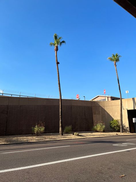 Phoenix Az Aesthetic, Arizona Airport, Phoenix Arizona Aesthetic, Arizona Aesthetic, Aesthetic Airport, Western Aesthetic, Beautiful Places On Earth, Phoenix Arizona, City Aesthetic