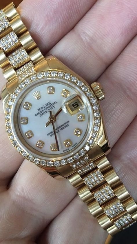 Used Rolex, Rolex Watches Women, Rolex Women, Expensive Jewelry Luxury, Rolex Watches For Men, Gold Rolex, Womens Watches Luxury, Rolex Watch, Rolex Oyster Perpetual