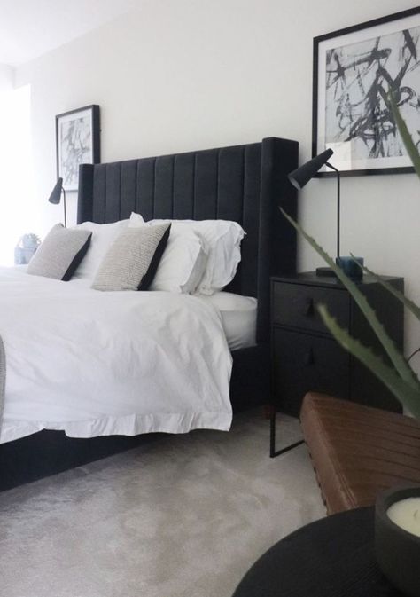 Black Bed Base Bedroom Ideas, Black Bed Styling Ideas, Black Bedframe Bedroom Ideas Boho, Bedroom Decor Black Headboard, Black Throw Blanket On Bed, Black Bed In Bedroom, Bedroom Black Furniture Decor, Black Bed Bedroom Decor, Black And White Rustic Bedroom