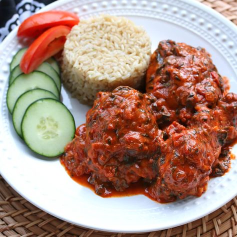 West African Plasas (Chicken in Peanut, Spinach & Tomato Sauce) American Chinese Food, Peanut Stew, Spinach Tomato, West African Food, Nigerian Recipes, Africa Food, Stew Chicken Recipe, African Cooking, Peanut Chicken