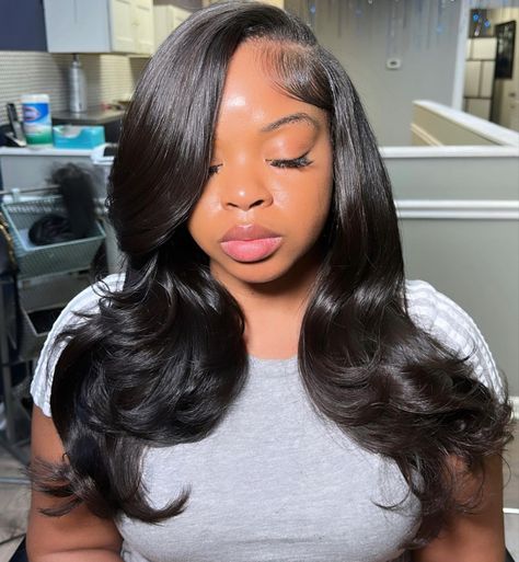 Loose Wave Sew In Side Part, Roller Set Relaxed Hair Hairstyles, Layered Wig Black Women Side Part, Side Part Layered Hair Black Women Wig, Middle Part Long Wavy Hair Black Women, Wig Styles For Black Women, Black Body Wave Wig Side Part, Side Part Sew In, Haircut Design