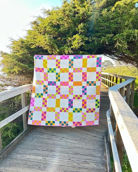 MALLORY | 🌊🦭🌸 Something so peaceful about being by the ocean Pattern: Dorothy quilt by @penelopehandmade Fabric: AGF Pure Solids w/ Kona in… | Instagram Ocean Pattern, Block Quilts, Big Block Quilts, Beginner Quilt, Bright Quilts, Solid Quilt, Sewing Circles, Cute Sewing Projects, Childrens Quilts