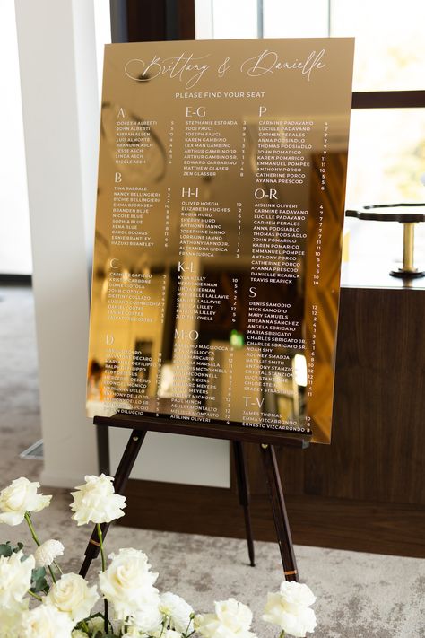 Seating Chart Sign Mirror, Gold Mirror Seating Chart Wedding, Gold Mirror Wedding Sign, Mirror Wedding Seating Chart, Gold Mirror Wedding Sign Seating Charts, Gold Frame Seating Chart, Mirror Wedding Sign, Gold Mirror Wedding, Seating Chart Wedding Gold Frame