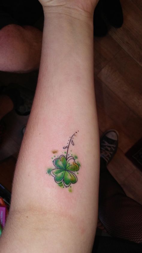 Four Leaf Clover Memorial Tattoo, 4 Leaf Clover And Lucky Penny Tattoo, Watercolor Shamrock Tattoo, Grandad Tattoo, Celtic Clover Tattoos, Penny Tattoo, Lifes Too Short, Irish Tattoo, Tattoo In Memory