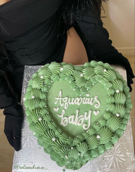 Aquarius Cake Design, Heart Shaped Cakes Birthday Aquarius, Heart Cake Aquarius, Aquarius Season Cake, Aquarius Cake Aesthetic, Birthday Cakes 19, Aquarius Heart Cake, Aquarius Szn Cake, Aquarius Baby Cake