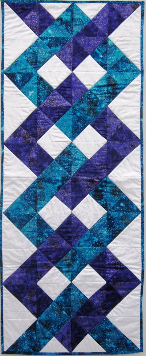 September 2014 Classes Quilted Table Runner Ideas, Quilted Runners, Table Runner Ideas, Diy Table Runner, Patchwork Table Runner, Bed Runners, Quilted Table Runners Patterns, Quilt Modernen, Half Square Triangle Quilts