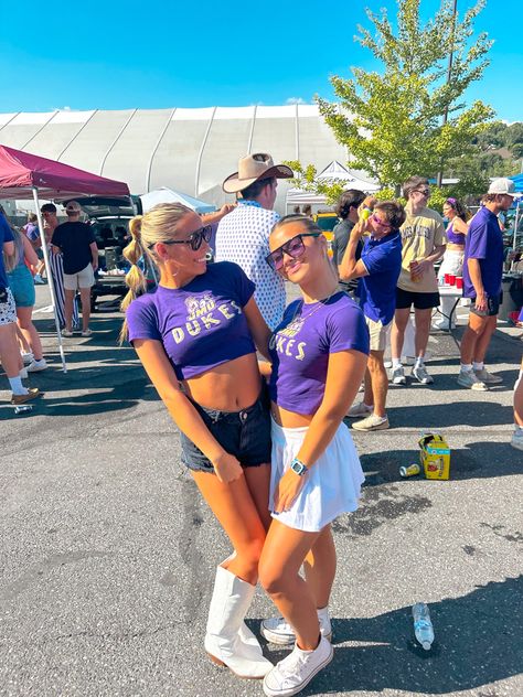 Jmu Gameday Outfit, James Madison University Aesthetic, Jmu Aesthetic, Hoco Outfits, Gameday Fits, College Gameday Outfits, College Tailgating, College Vision Board, Gameday Outfits