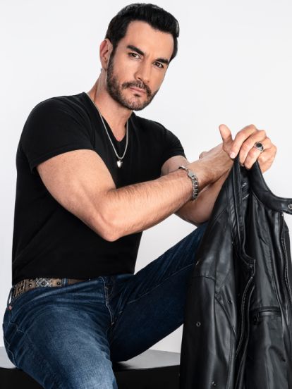 Pienso en Ti: ¿Quién es quién en la telenovela de TelevisaUnivision? David Zepeda, Actors, Quick Saves