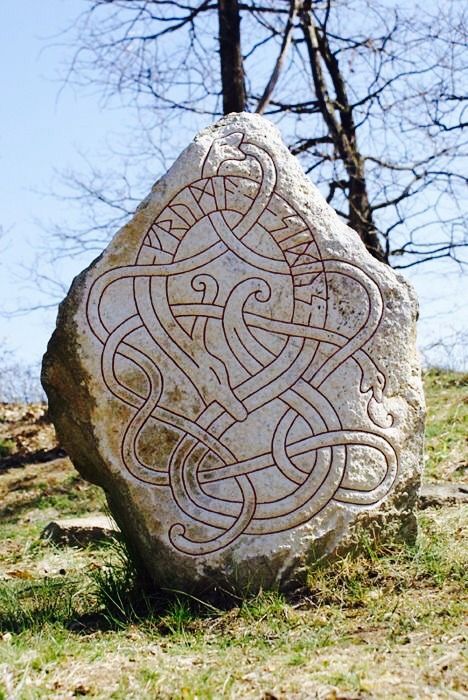 Arte Viking, Rune Viking, Art Viking, Symbole Viking, History Tattoos, Viking Life, Celtic Viking, Rune Stones, Celtic Culture