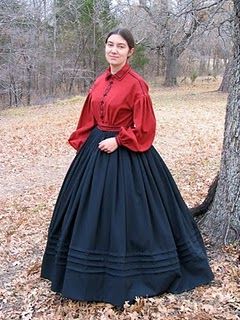 REPRODUCTION: A wonderful and beautifully documented reproduction red wool Garibaldi body, 1860s. 1939 Fashion, Little Women Costumes, Colonial Clothing, Vivian Leigh, 1860s Fashion, Historical Gowns, Victorian Elegance, Super Hero Shirts, Victorian Dresses